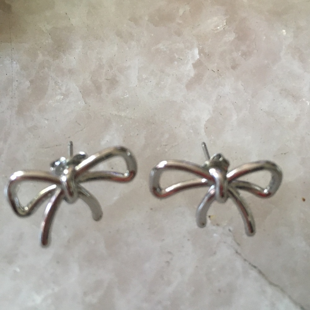 Banana Republic Factory bow earrings and necklace - Picture 4 of 6